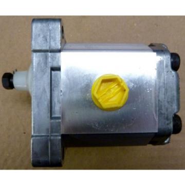 TUROLLA 111.10.032 GROUP 1 GEAR PUMP SNP1NN - SAUER SUNDSTRAND/SAUER DANFOSS