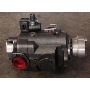 PARKER DENISON HYDRAULIC VARIABLE VOLUME PISTON PUMP PVP33303L26A1VM20 3000PSI