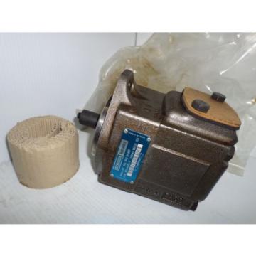 Origin DENISON HYDRAULICS T6C 005 3R02 B1 N0P HYDRAULIC PUMP