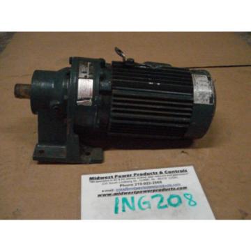 Sumitomo Cyclo gearmotor CNHM-1-4100YC-15, 117 rpm, 15:1,1hp, 230/460, inline