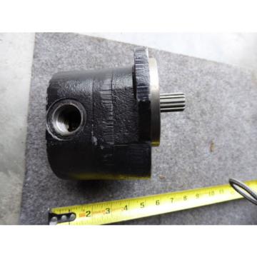 NEW DANFOSS HYDRAULIC PUMP 800D1759