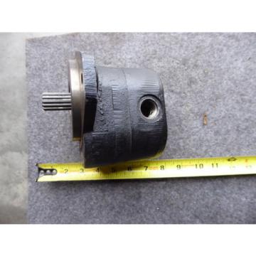 NEW DANFOSS HYDRAULIC PUMP 800D1759