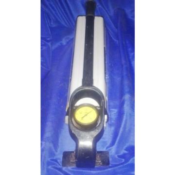 SKF Maintanance Product 728619 E Hydraulic Hand Pump 150 MPA/1500 Bar 2.4 L Tank