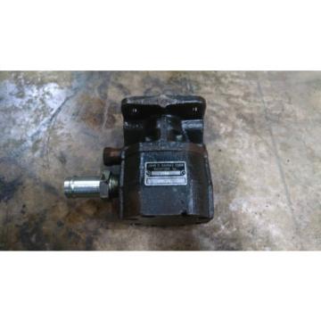 John S. Barnes Forklift Tang Drive Hydraulic Pump Crown Raymond 6490