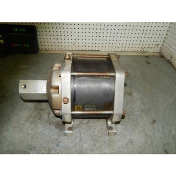 Enerpac B-3304 Air hydraulic booster intensifer B3304