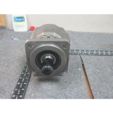 NEW PERMCO HYDRAULIC PUMP # M5000C731ADNK20-32