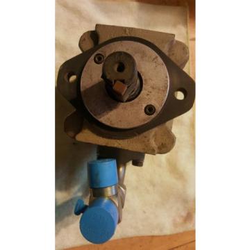 IMO 32012LDW CIG SERIES 4000PSI MAX GEAR HYDRAULIC PUMP 03404C