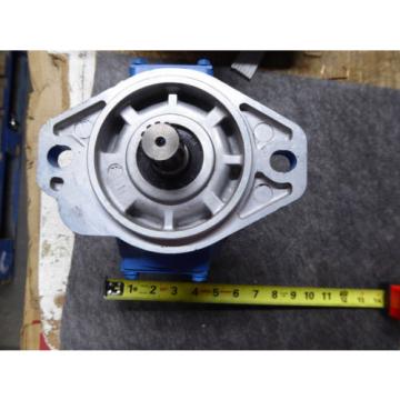 Origin EATON VICKERS PISTON PUMP 02-466217 # PVE012R