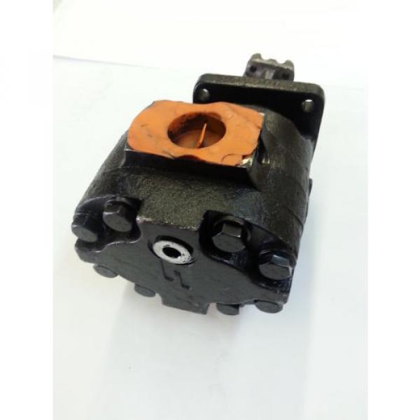 Parker 316-5030-002 Hydraulic Gear Pump 3169310451-1373300 w/ Drive Yoke #3 image