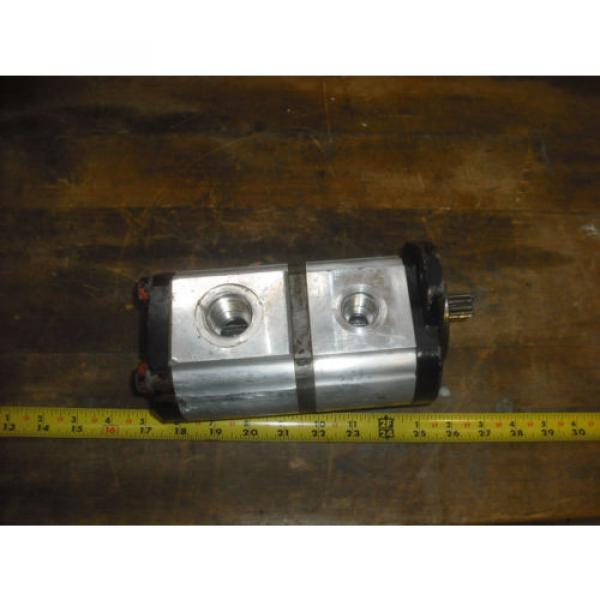 Hyundai Heavy Industries Hydraulic Pump P/N 31LD-40500 #3 image