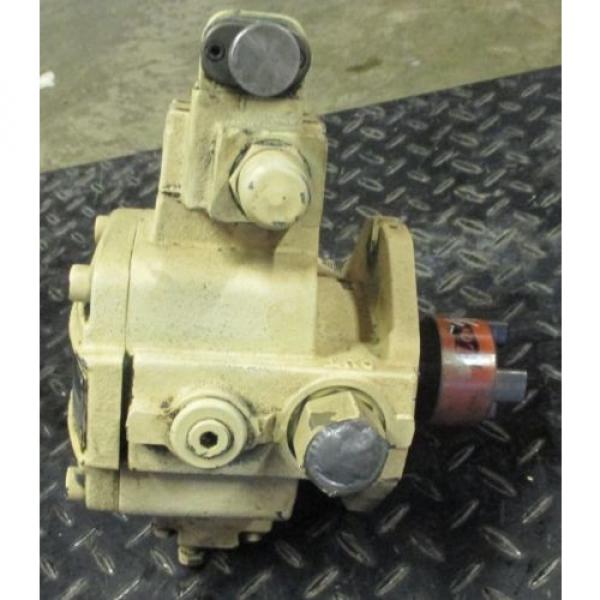 Bosch model 0513400212 pump. #2 image