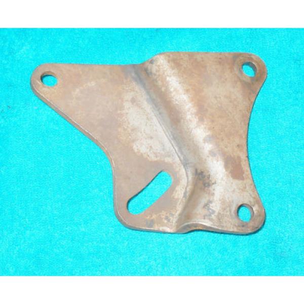 1963 1964 1965 Mustang Falcon Fairlane Comet ORIG 260 289 EATON P/S PUMP BRACKET #1 image