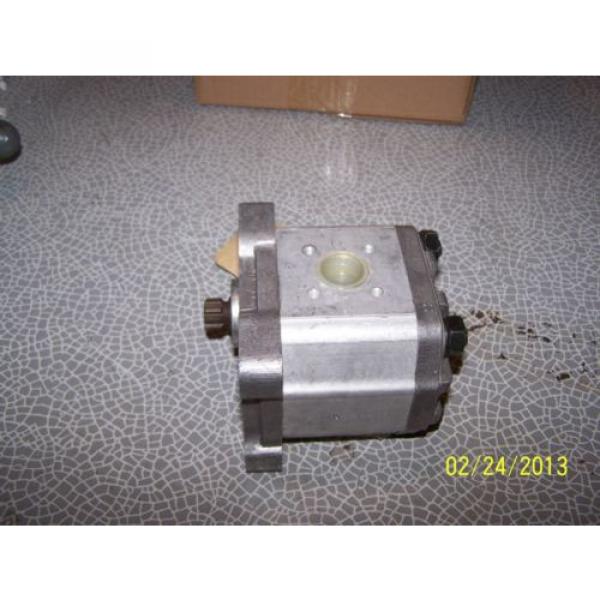 SAUER SUNDSTRAND Hydraulic Gear Pump TSP4-26/11 #1 image