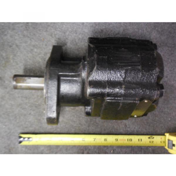 NEW CTR HYDRAULIC PUMP # 100022 #1 image