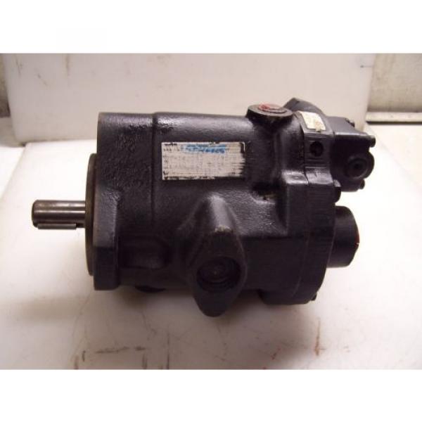 NEW VICKERS HYDRAULIC INLINE PISTON PUMP PVQ10-A2R-SE1S-10-C21D11 #3 image