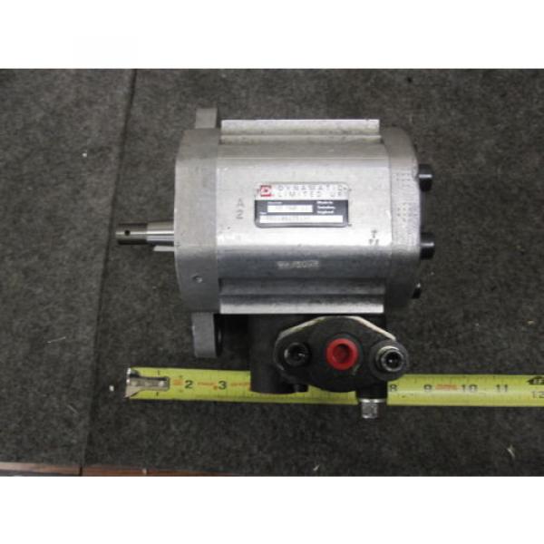 NEW SUNSTRAND DYNAMATIC LIMITED HYDRAULIC PUMP # 551101133190 #1 image