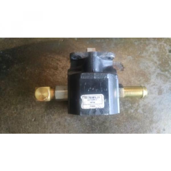 Big Joe JS J.S. Barnes Tang Drive Hydraulic Gear Pump 016929 100106 Large Tang #1 image