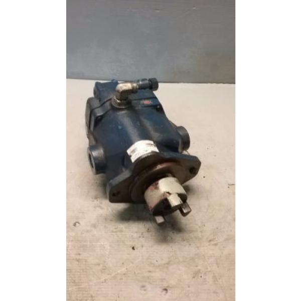 VICKERS HYDRAULIC AXIAL PISTON PUMP PVB15-RS-31-CM-11_PVB15RS31CM11 #1 image