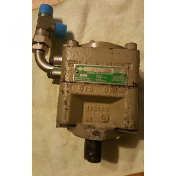 IMO 32012LDW CIG SERIES 4000PSI MAX GEAR HYDRAULIC PUMP 03404C #1 image