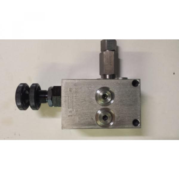 NEW 1SLXP6188-002 FLUID CONTROL VALVE #1 image