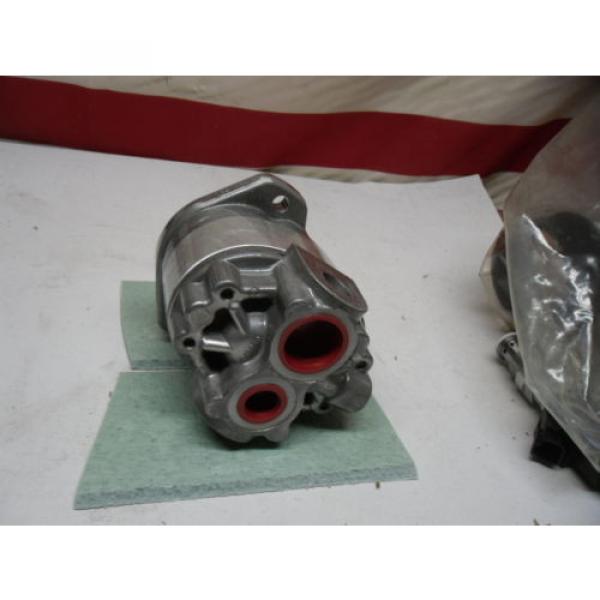 Parker H77AT2D Fixed Displacement Gear Pump Parker Pump A56308. #2 image