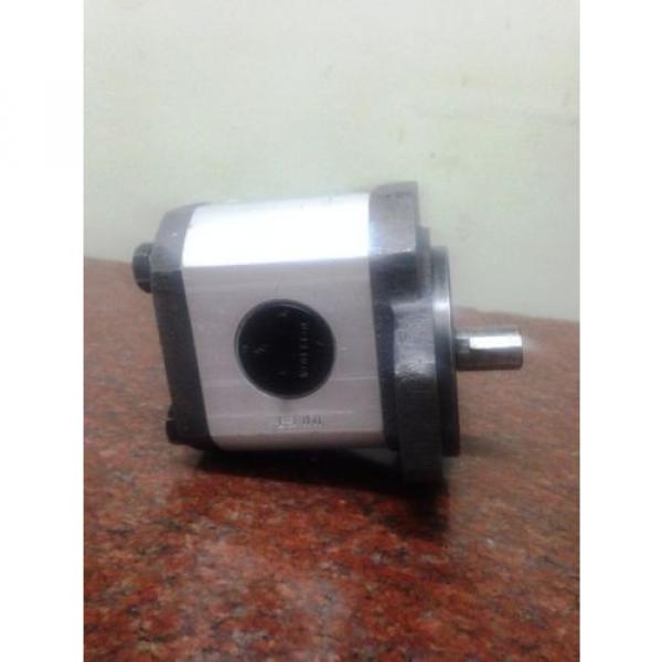 YUKEN Hydraulics Gear Pump PG1-093-S-1-P-B-R #4 image