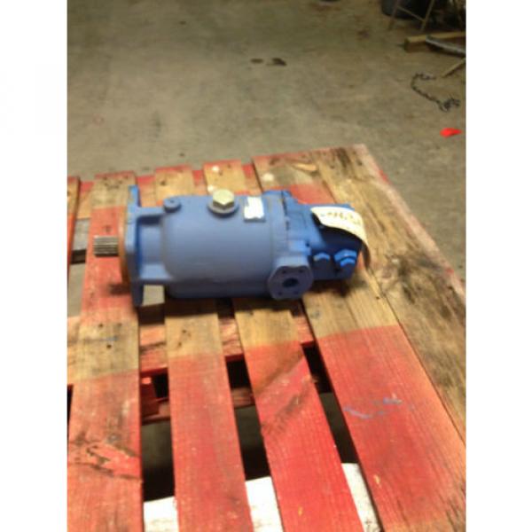 Eaton OEM reman 4631-048 hydraulic motor #1 image